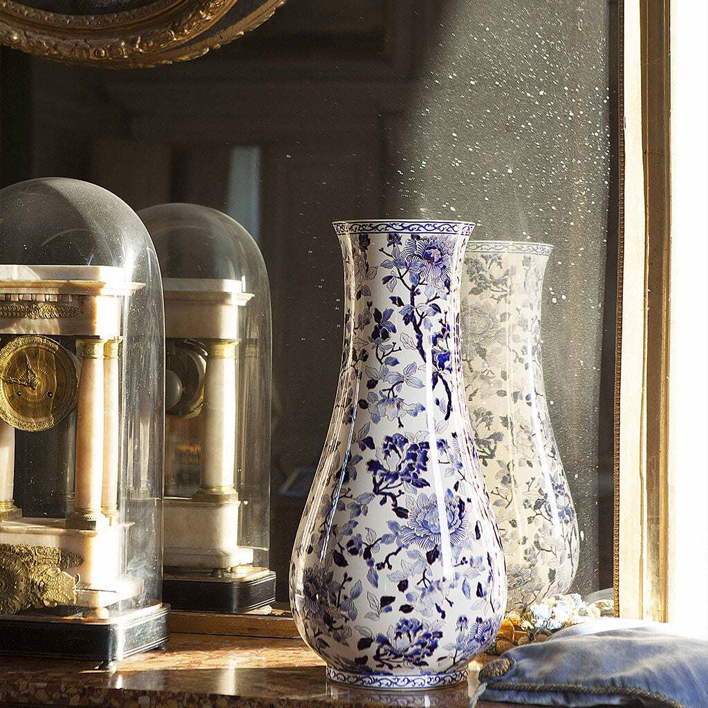 Gien Musée Vase, Small - Pivoines Bleues, alternate view