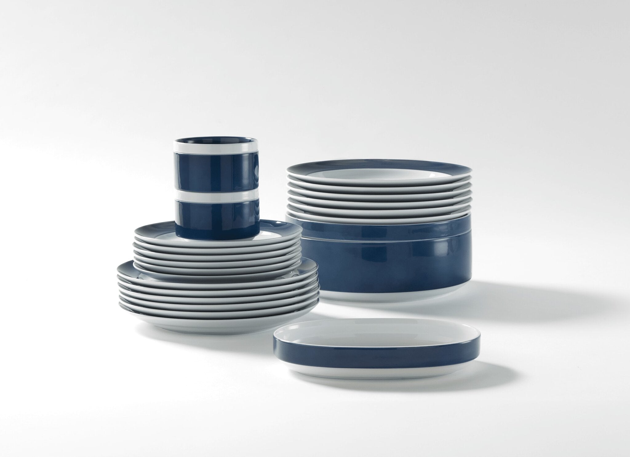 Ginori 1735 Colonna Re-Edition Table Service for 6, Blue