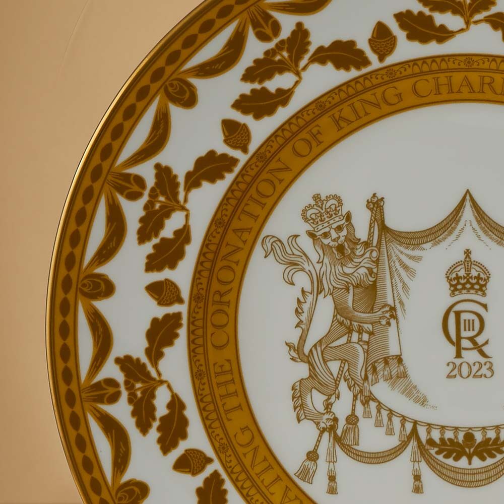 Halcyon Days Coronation Gold 10" Presentation Plate, alternate view