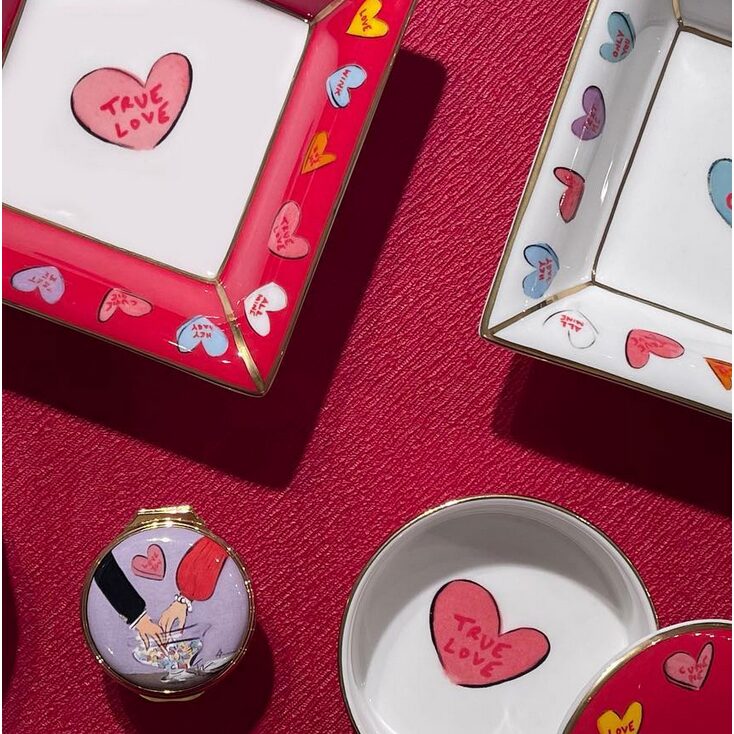 Halcyon Days Tug Rice "True Love" - Fine Bone China Square Trinket Tray in Red, alternate view