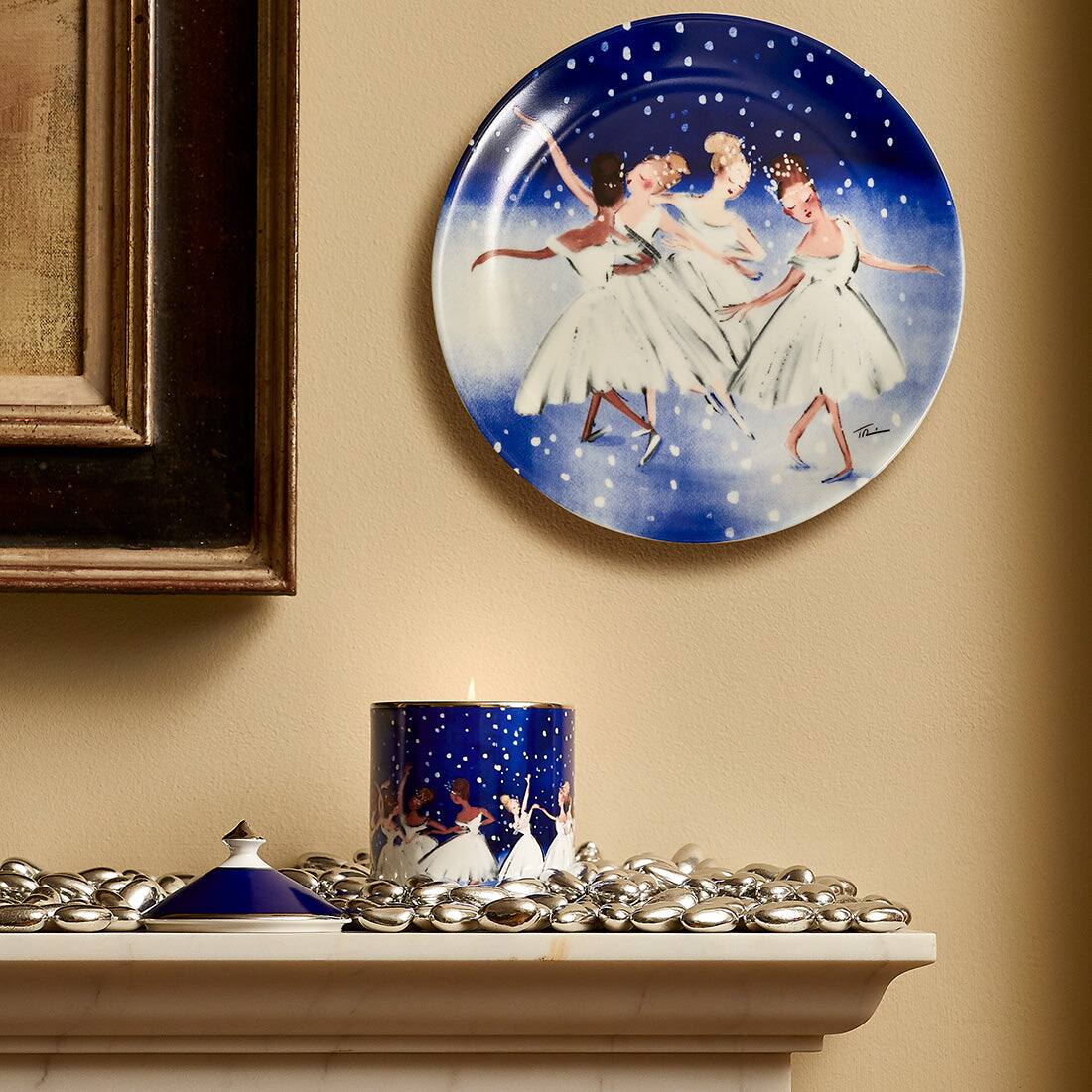 Halcyon Days Tug Rice "Waltz of the Snowflakes" - Lidded Fine Bone China Candle – Hyacinth