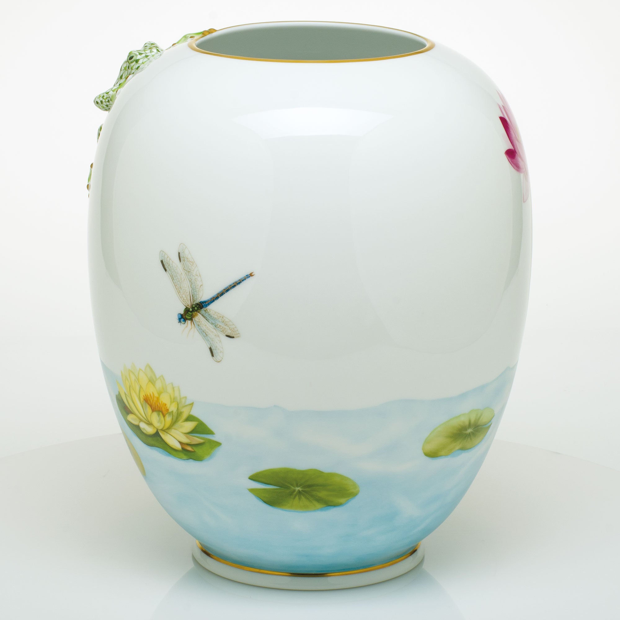 Herend Aquatic Garden Vase — additional view