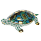 Green fishnet Baby Turtle Figurine figurine, hand-painted Herend porcelain with 24k gold accents