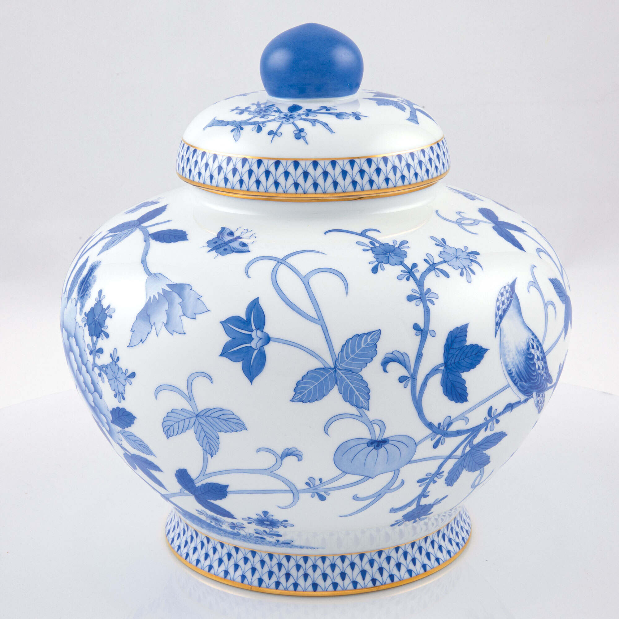 Herend Blue Peony Ginger Jar — additional view