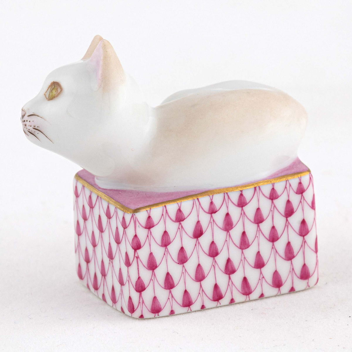 Herend Cat in Box Figurine – Raspberry, alternate view