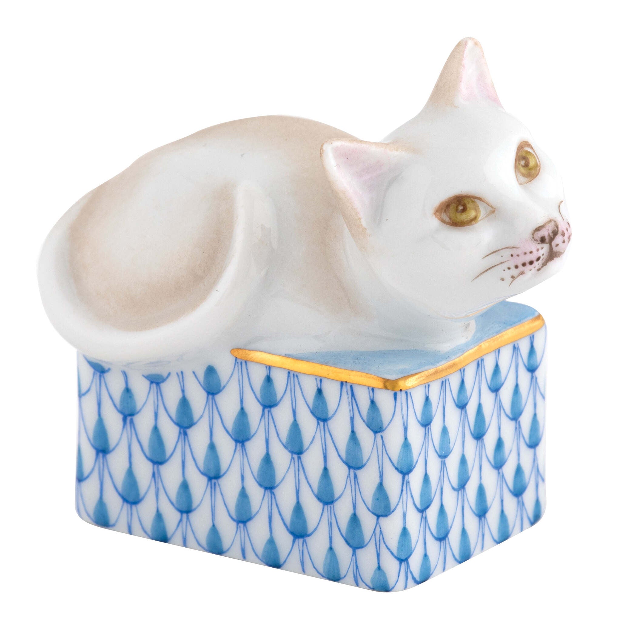 Herend Cat in Box Figurine porcelain figurine painted in the Blue fishnet pattern