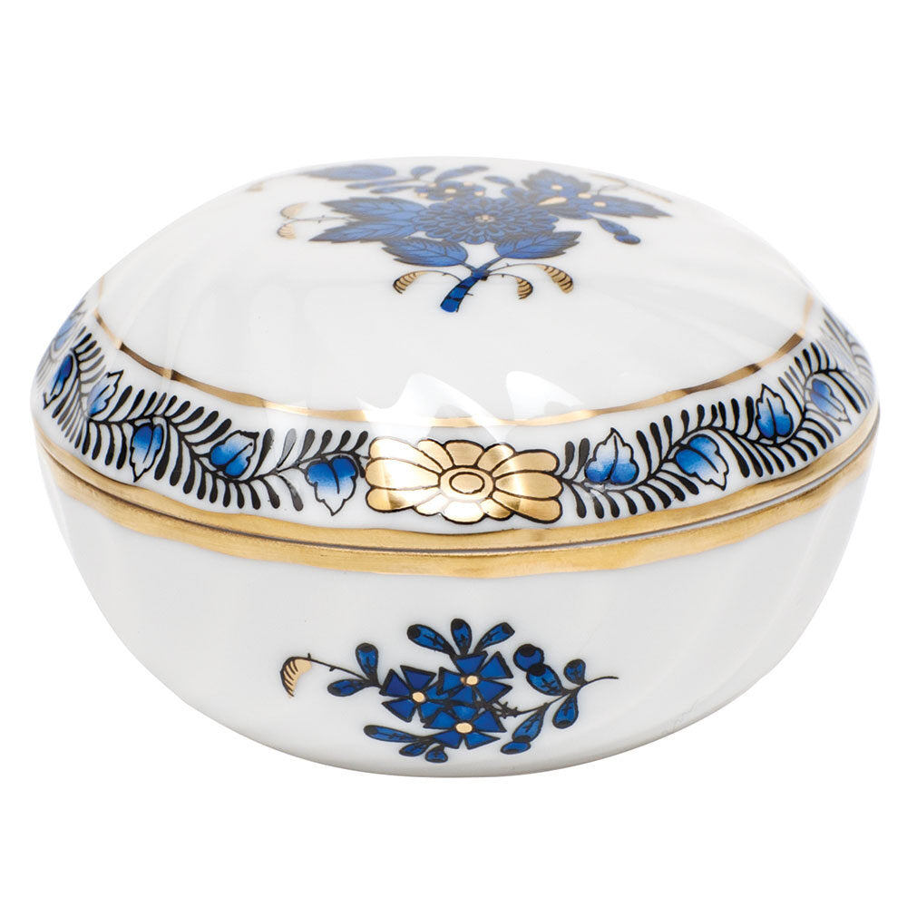 Hand-painted Herend Chinese Bouquet Black Sapphire Ring Box in fine porcelain, 2.75in D, on a white background