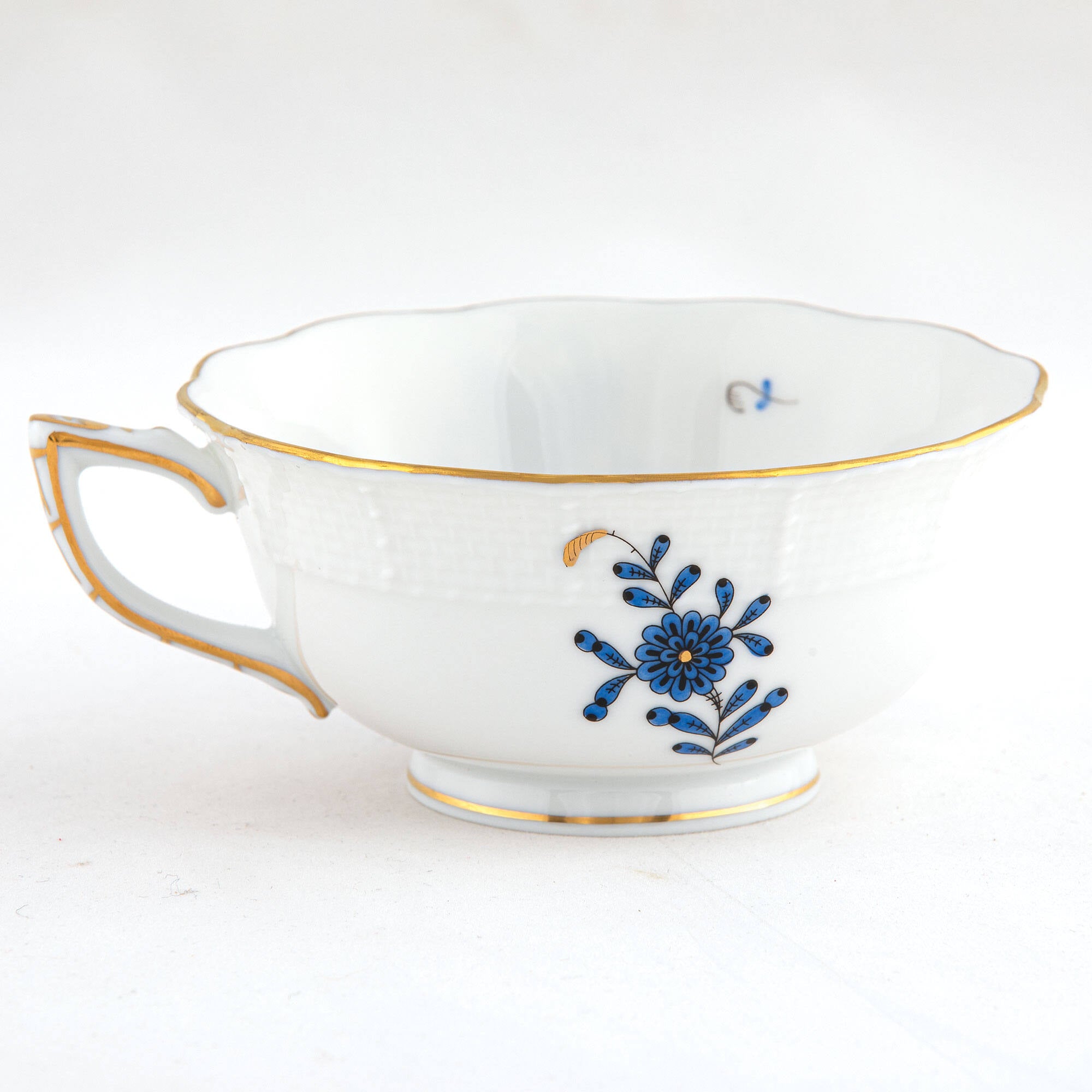 Herend Chinese Bouquet Black Sapphire Tea Cup Cup & Saucer Set — additional view