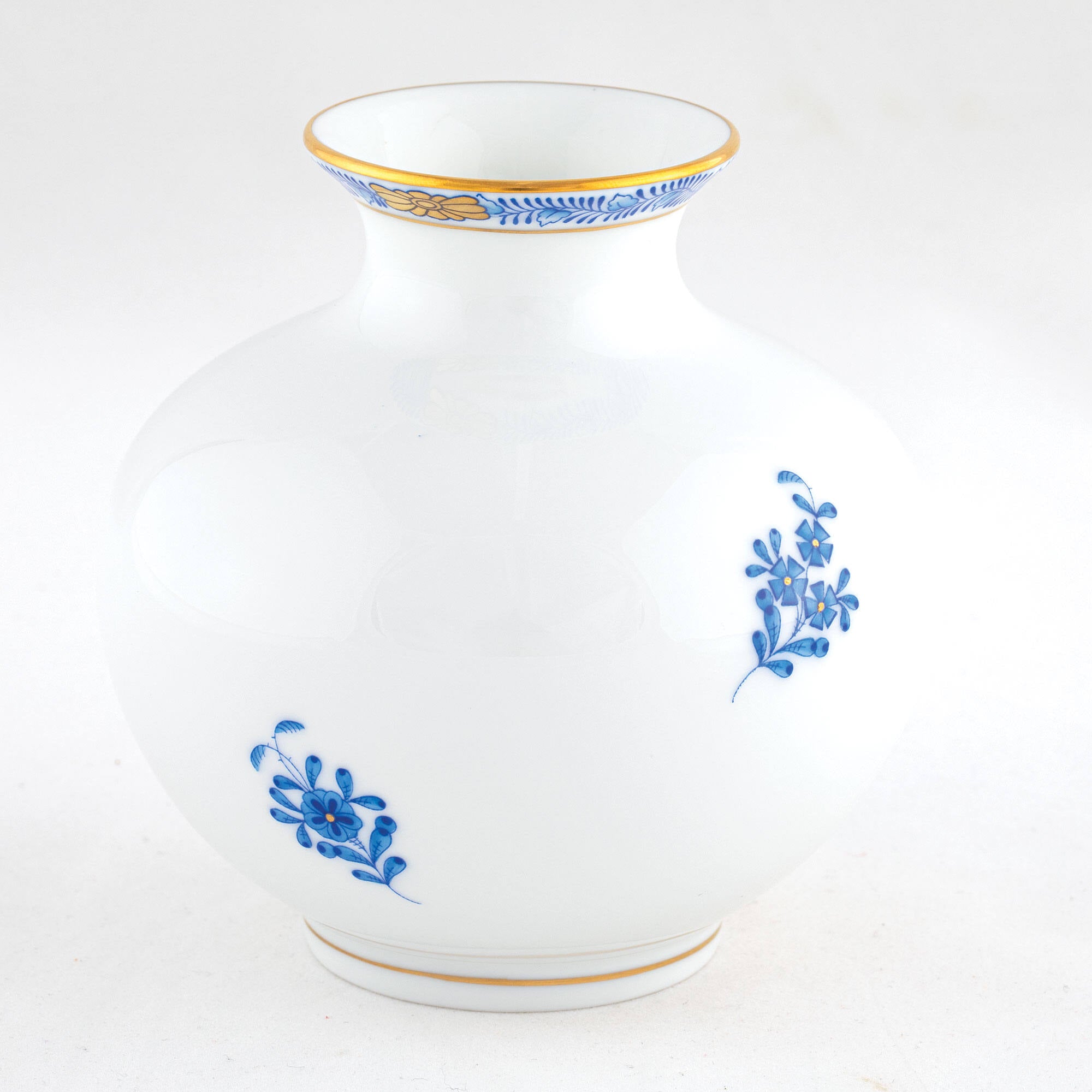 Herend Chinese Bouquet Blue Round Vase — additional view