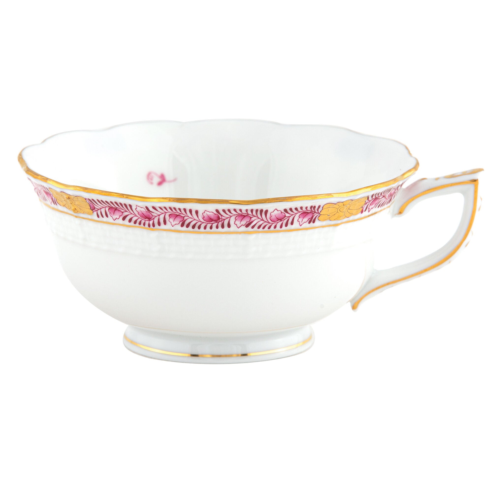 Hand-painted Herend Chinese Bouquet Garland Raspberry Tea Cup Cup & Saucer Set in fine porcelain, on a white background