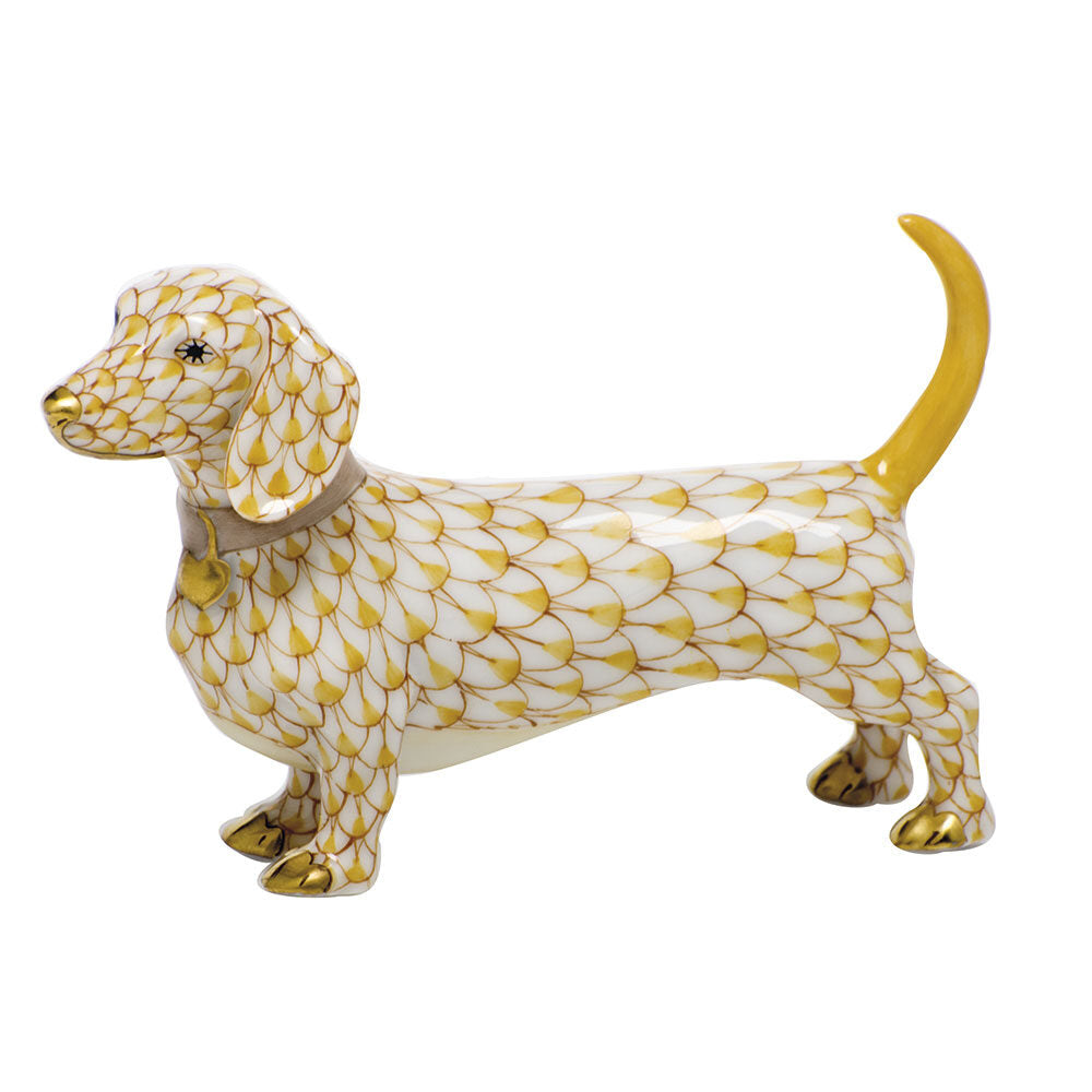 Herend Dachshund Figurine porcelain figurine painted in the Butterscotch fishnet pattern