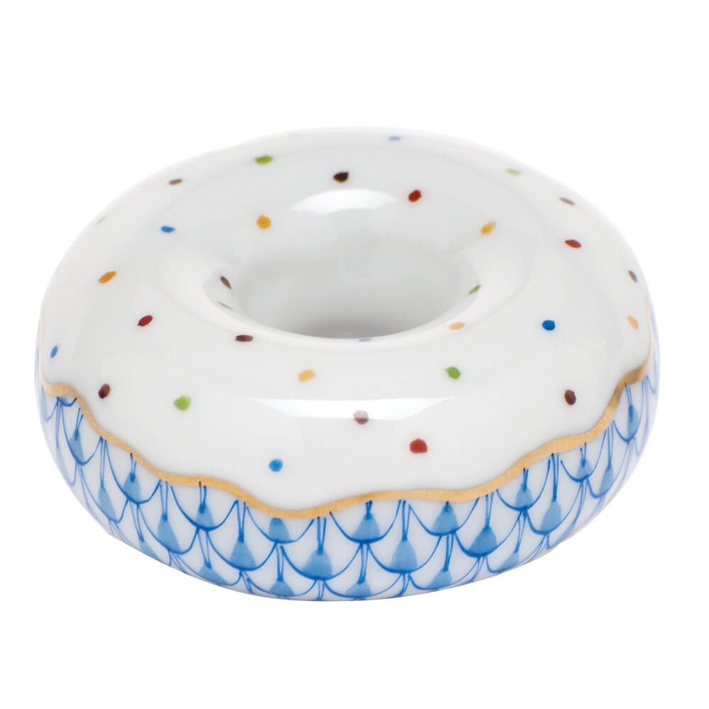 Herend Donut Figurine porcelain figurine painted in the Blue fishnet pattern