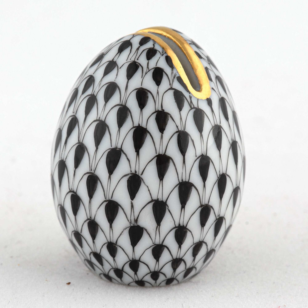 Herend Egg Place Card Holder – Black, alternate view