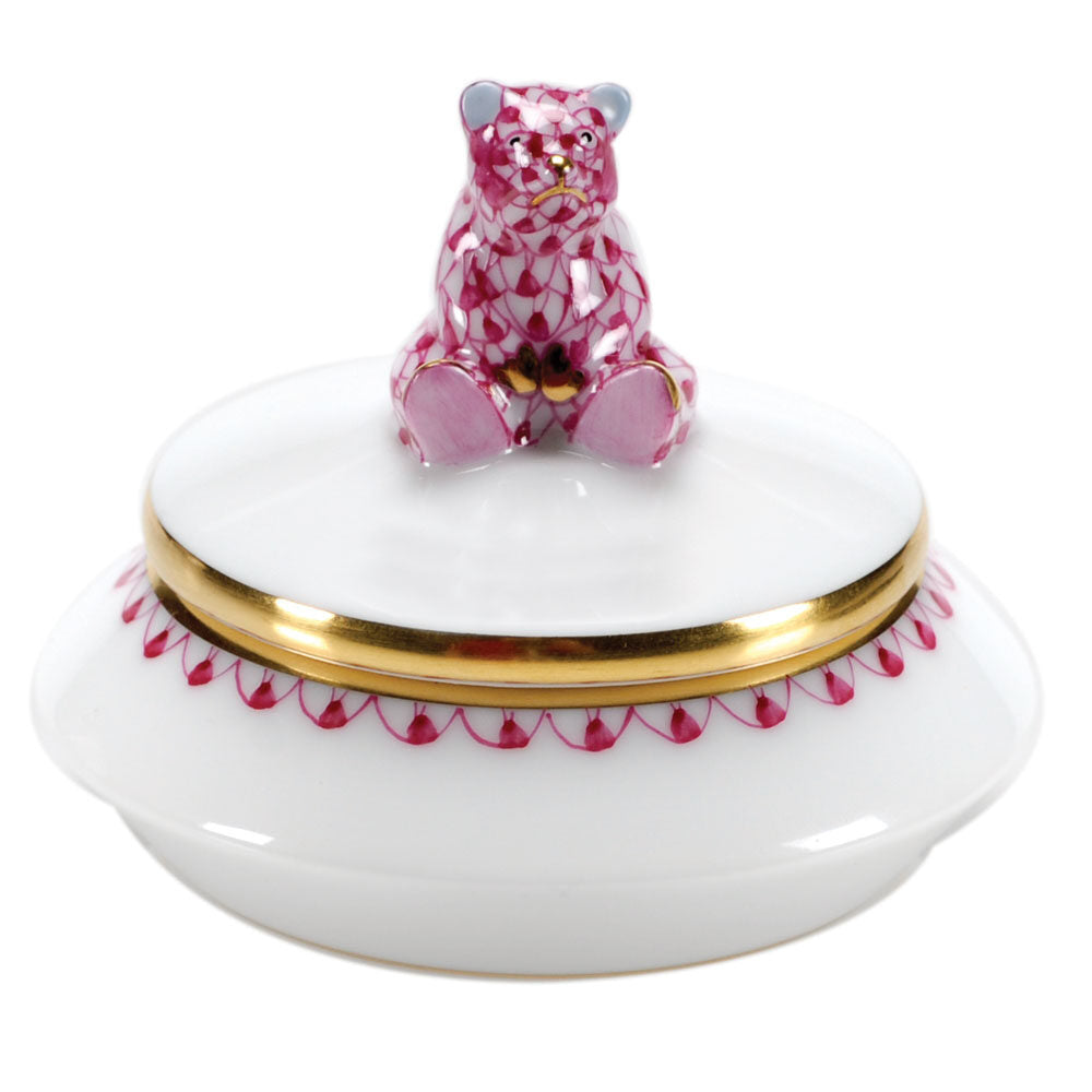 Hand-painted Herend First Curl Box in Raspberry fishnet porcelain on a white background