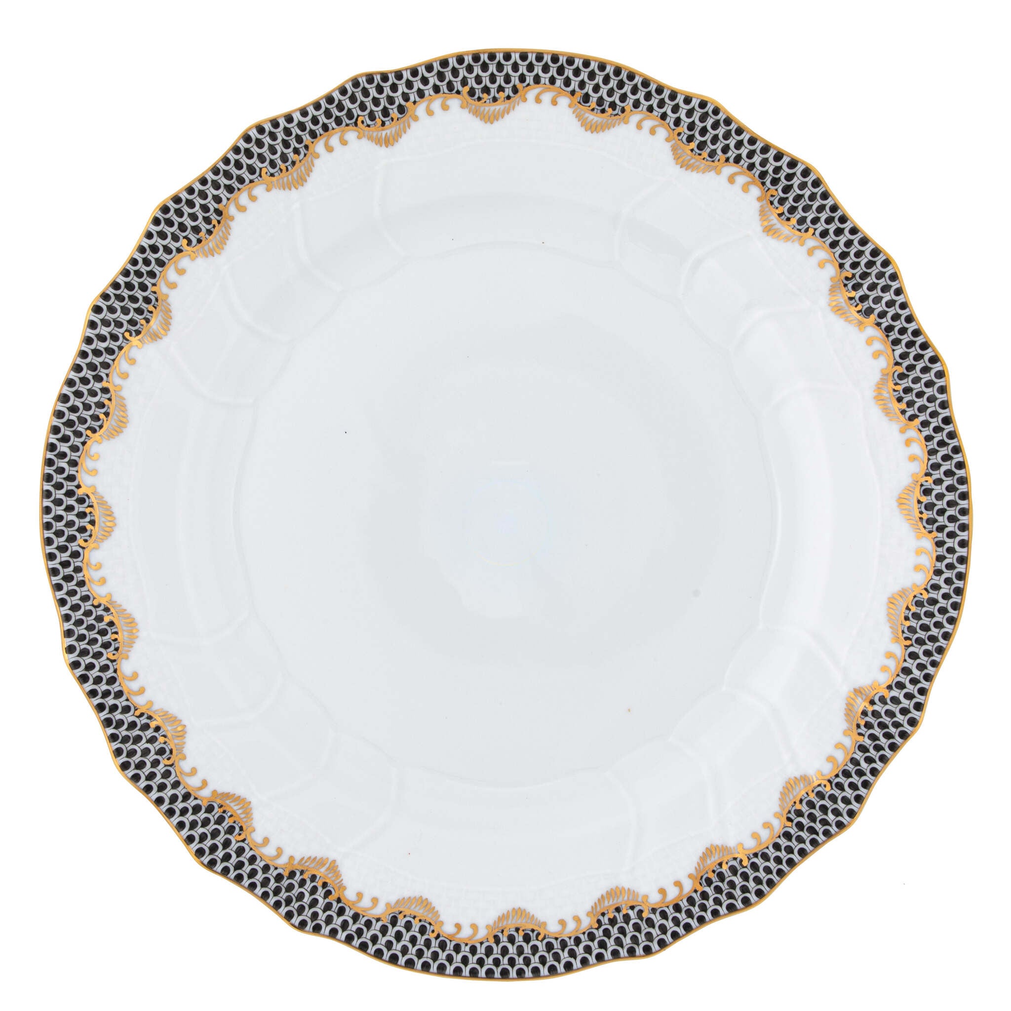 Hand-painted Herend Fish Scale Black Dinner Plate in fine porcelain, 10.5in D, on a white background