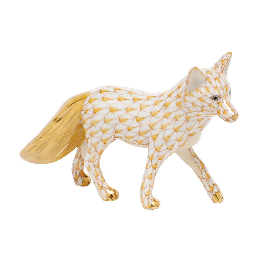 Herend Fox Figurine porcelain figurine painted in the Butterscotch fishnet pattern