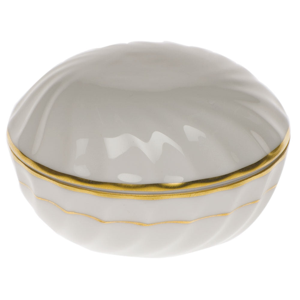 Hand-painted Herend Golden Edge Ring Box in fine porcelain, 2.75in D, on a white background
