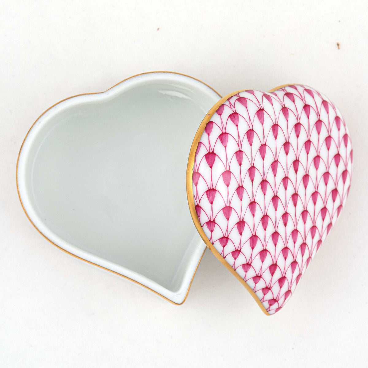 Herend Heart Box – Raspberry, alternate view