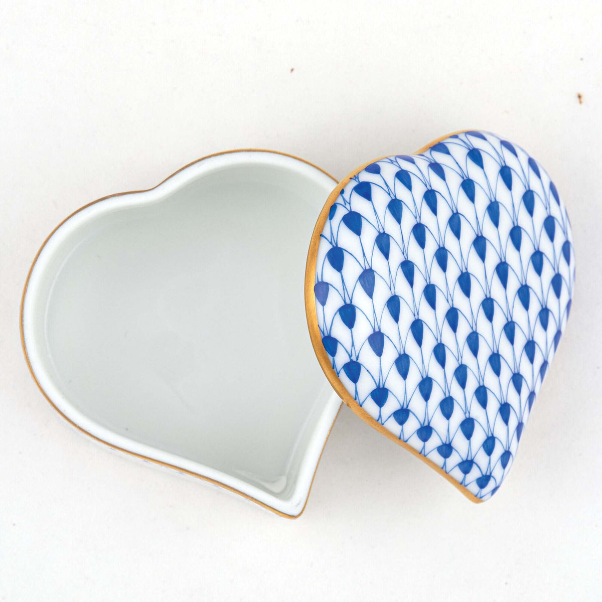 Herend Heart Box – Sapphire, alternate view