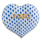Hand-painted Herend Hugs and Kisses Heart Figurine in Sapphire fishnet porcelain on a white background