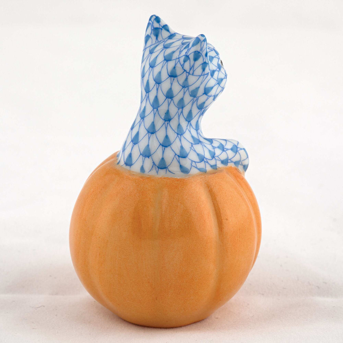 Herend Jack O Lantern Kitty Figurine – Blue, alternate view