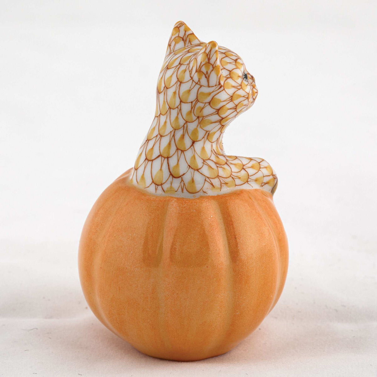 Herend Jack O Lantern Kitty Figurine – Butterscotch, alternate view