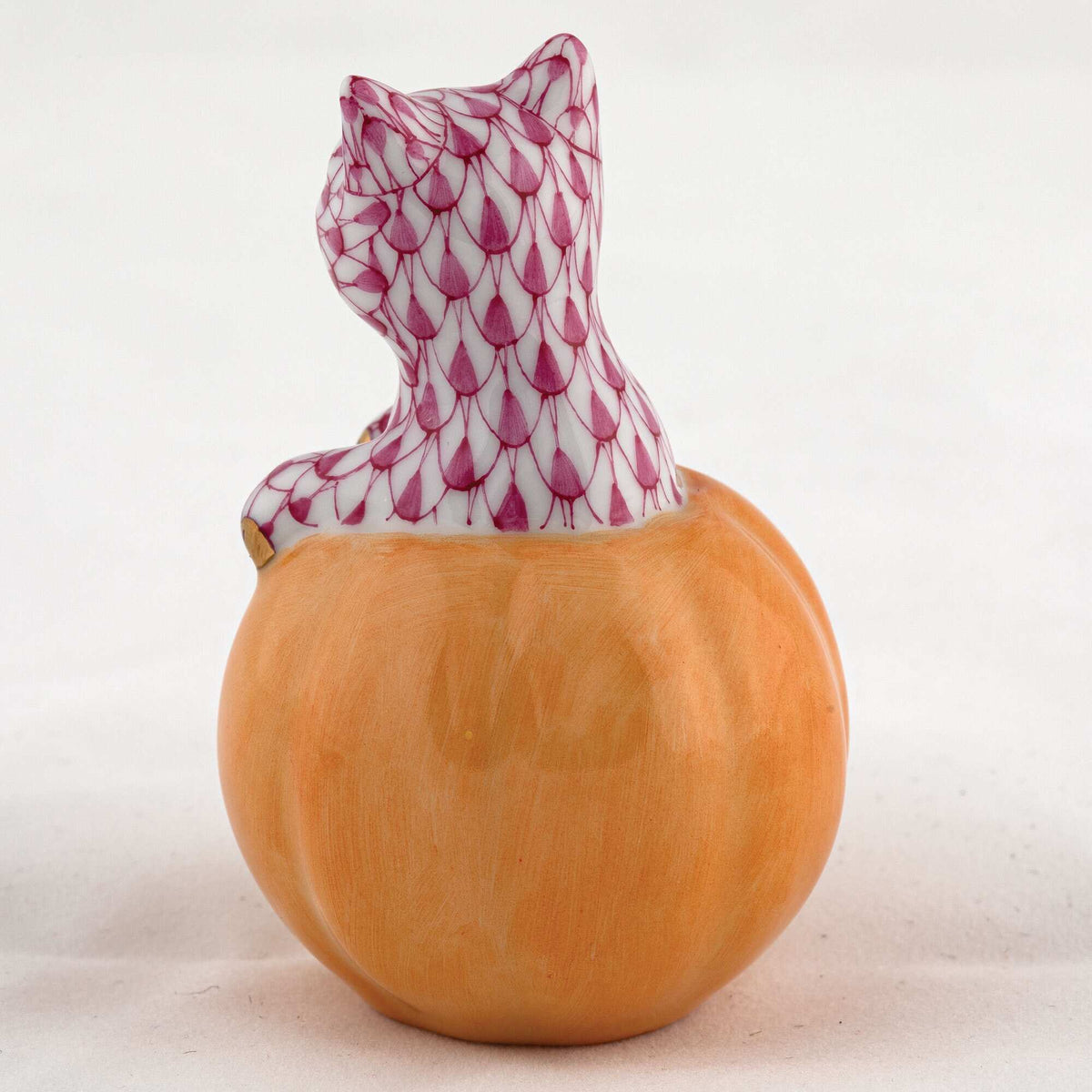 Herend Jack O Lantern Kitty Figurine – Raspberry, alternate view