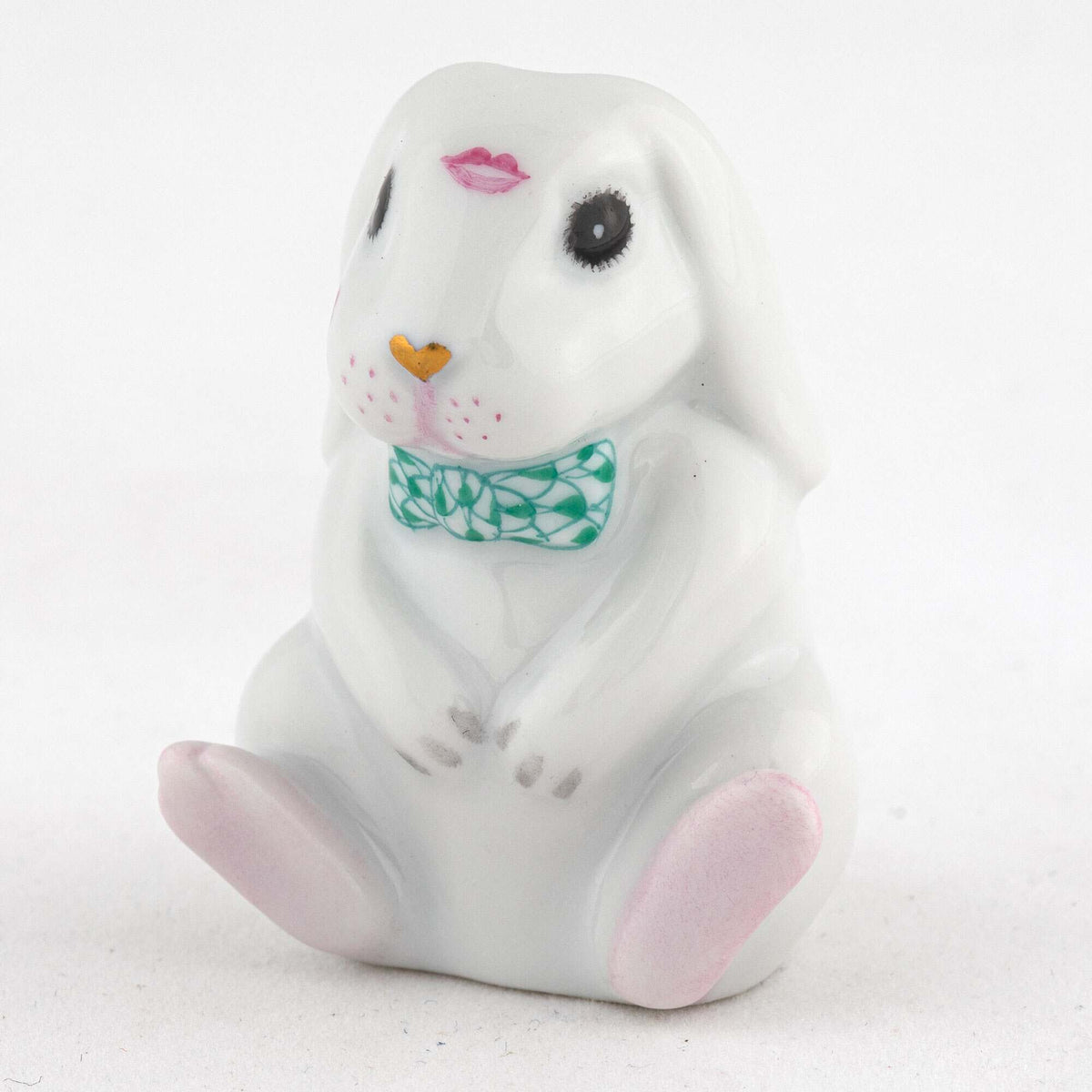 Herend Kisses Figurine – Key Lime, alternate view