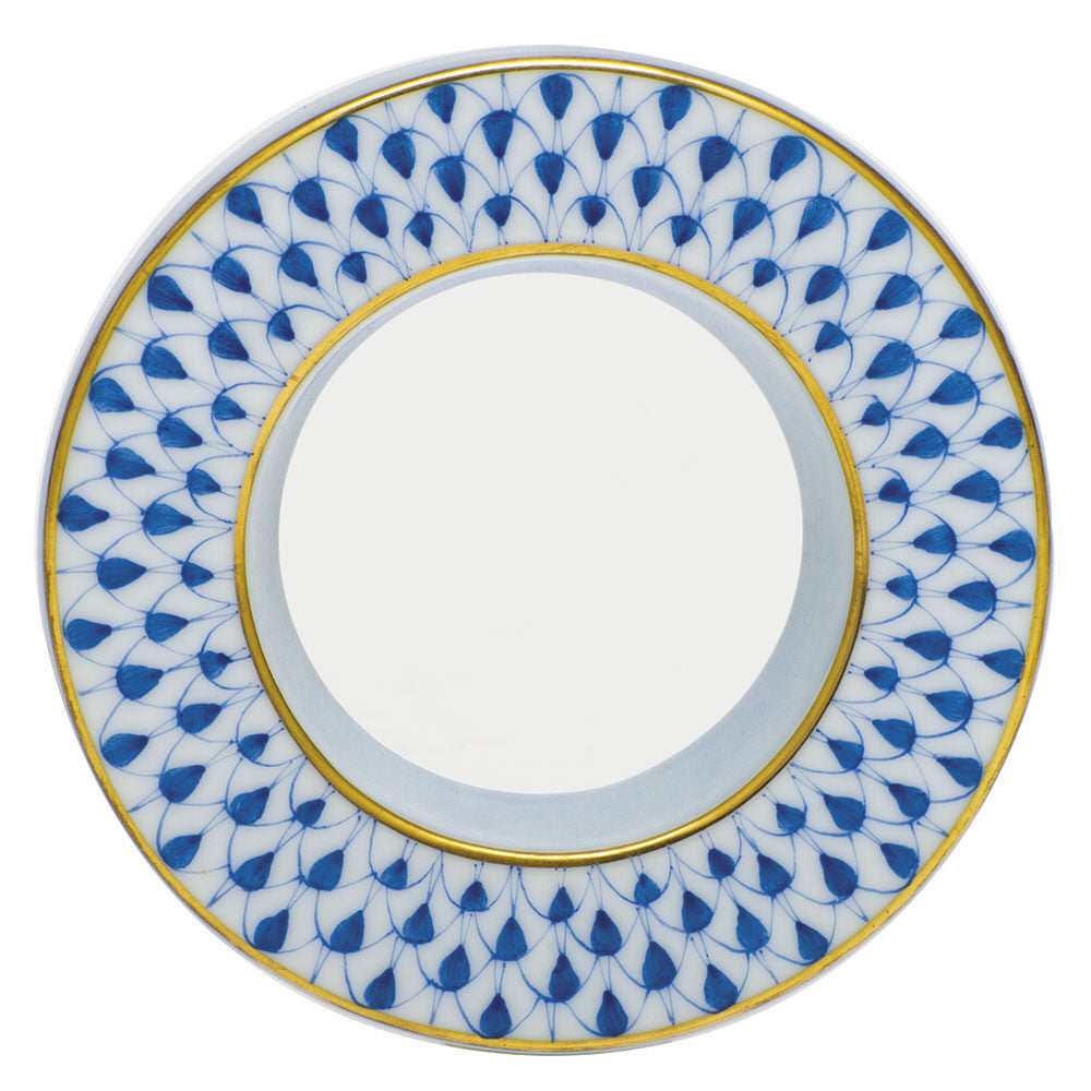 Hand-painted Herend Letter O Figurine in Sapphire fishnet porcelain on a white background