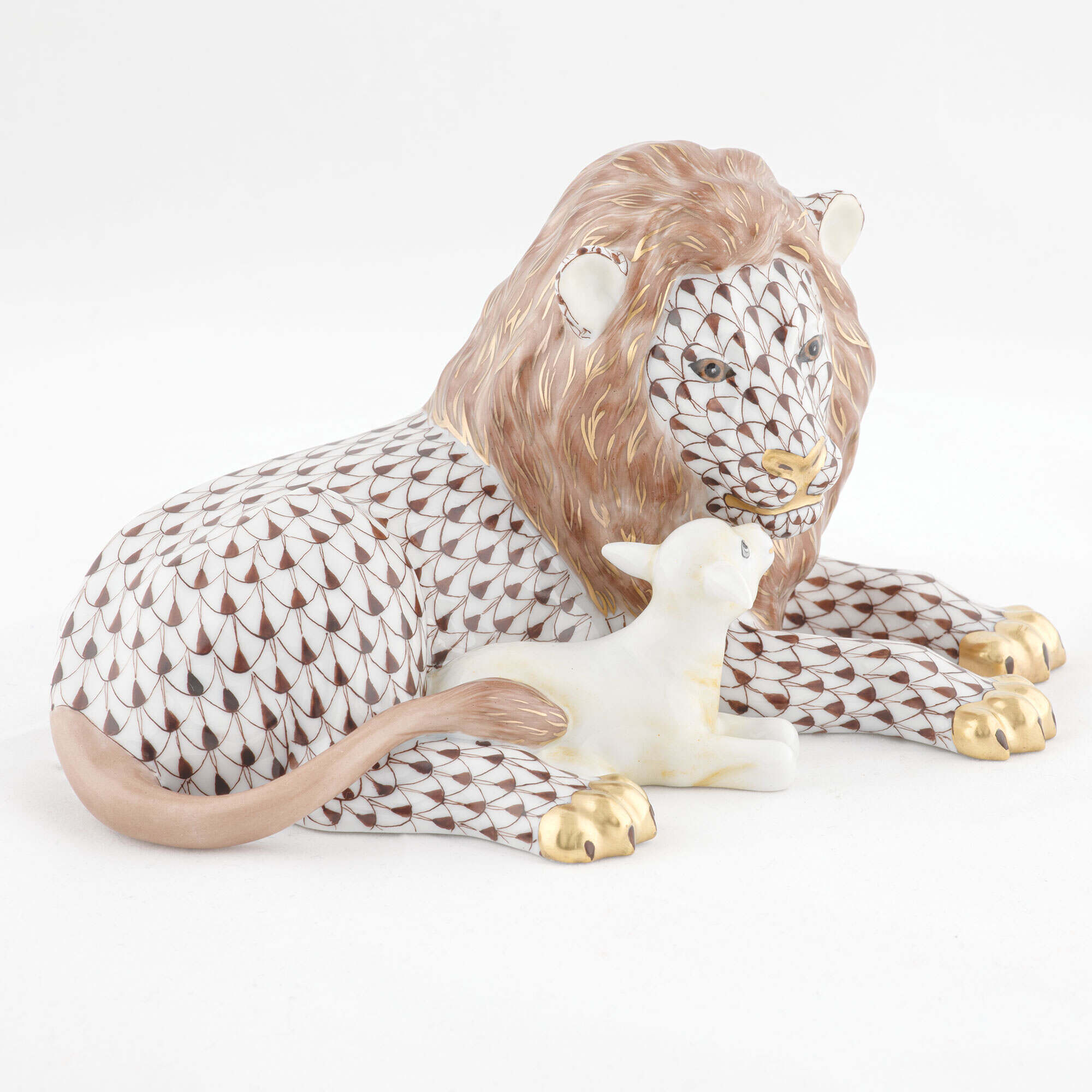 Herend Lion and Lamb Figurine — additional view