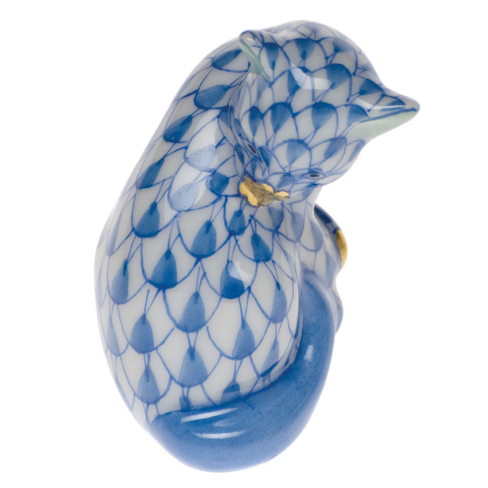 Herend Miniature Cat Figurine porcelain figurine painted in the Blue fishnet pattern