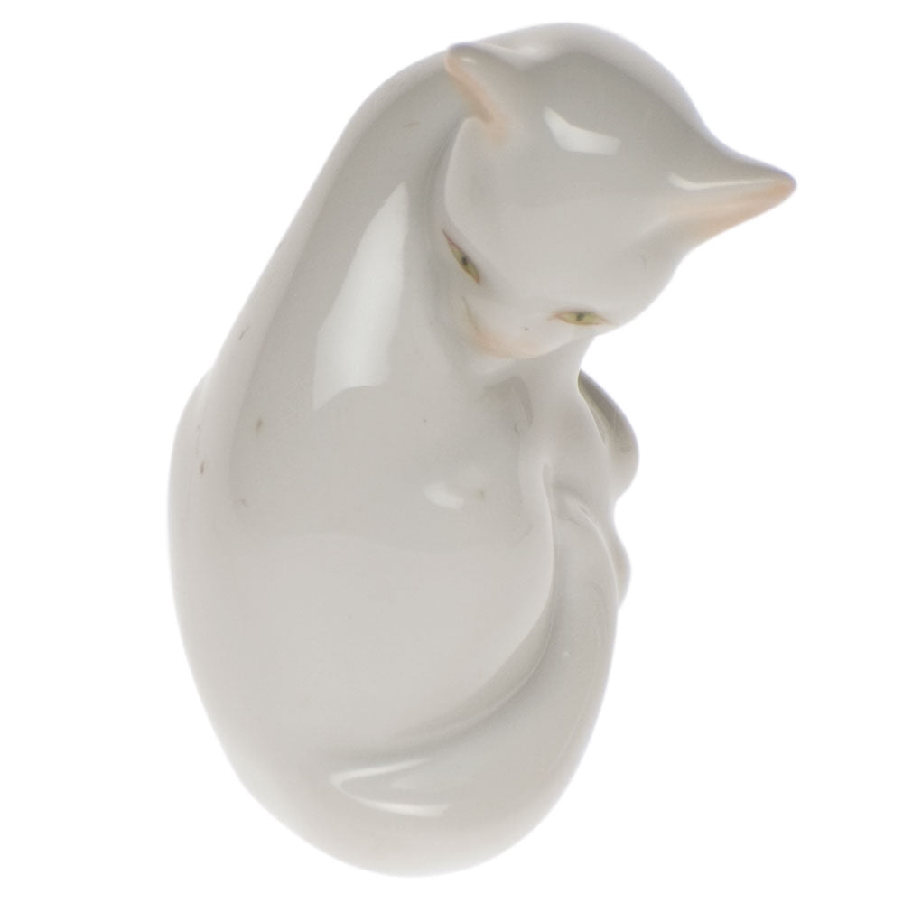 Herend Miniature Cat Figurine porcelain figurine painted in the Natural fishnet pattern