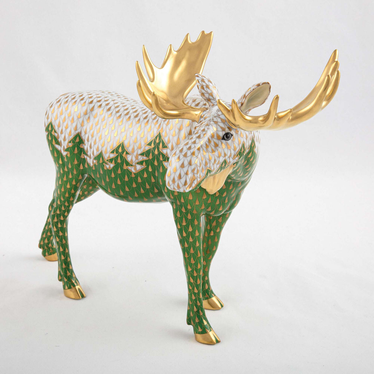 Herend Moose Figurine – Gold-Forest-Green, alternate view