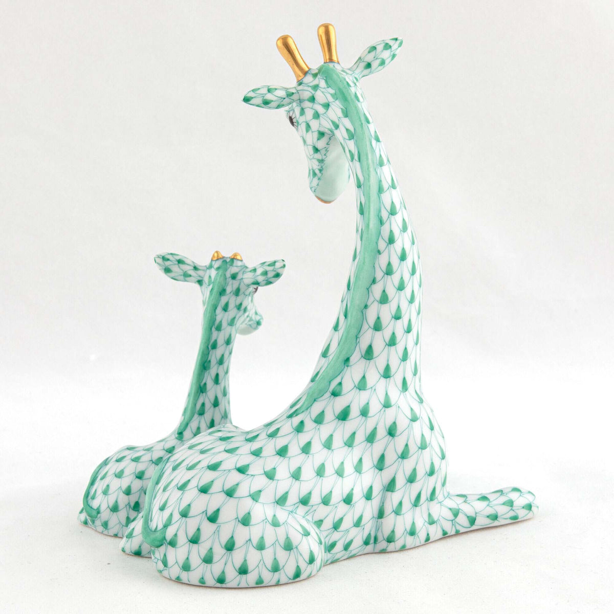 Herend Mother and Baby Giraffe Figurine – Green, alternate view
