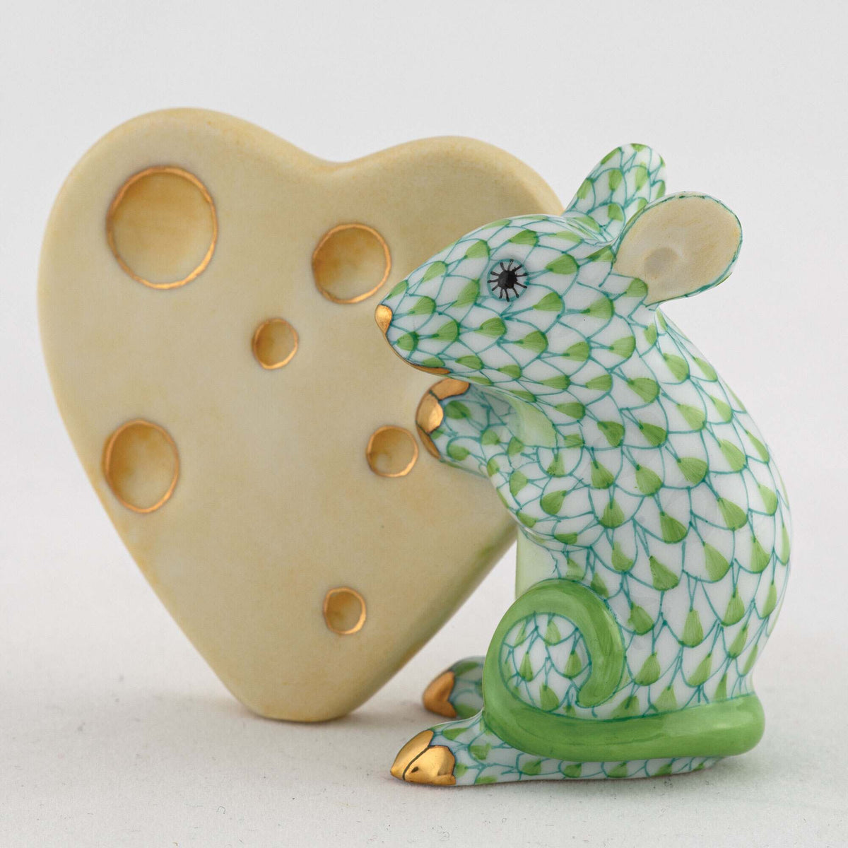Herend Mouse with Heart Cheese Figurine – Key Lime, alternate view