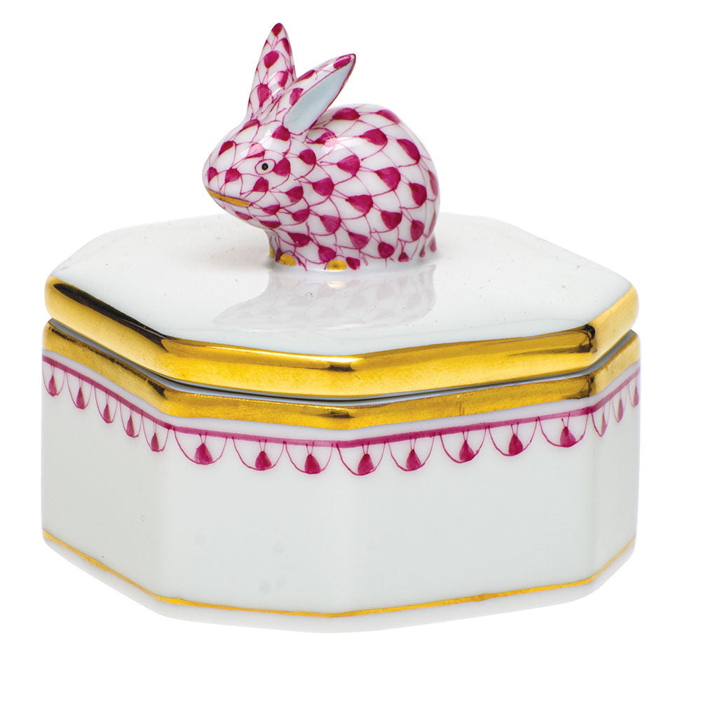 Herend Petite Octagonal Box porcelain figurine painted in the Raspberry fishnet pattern