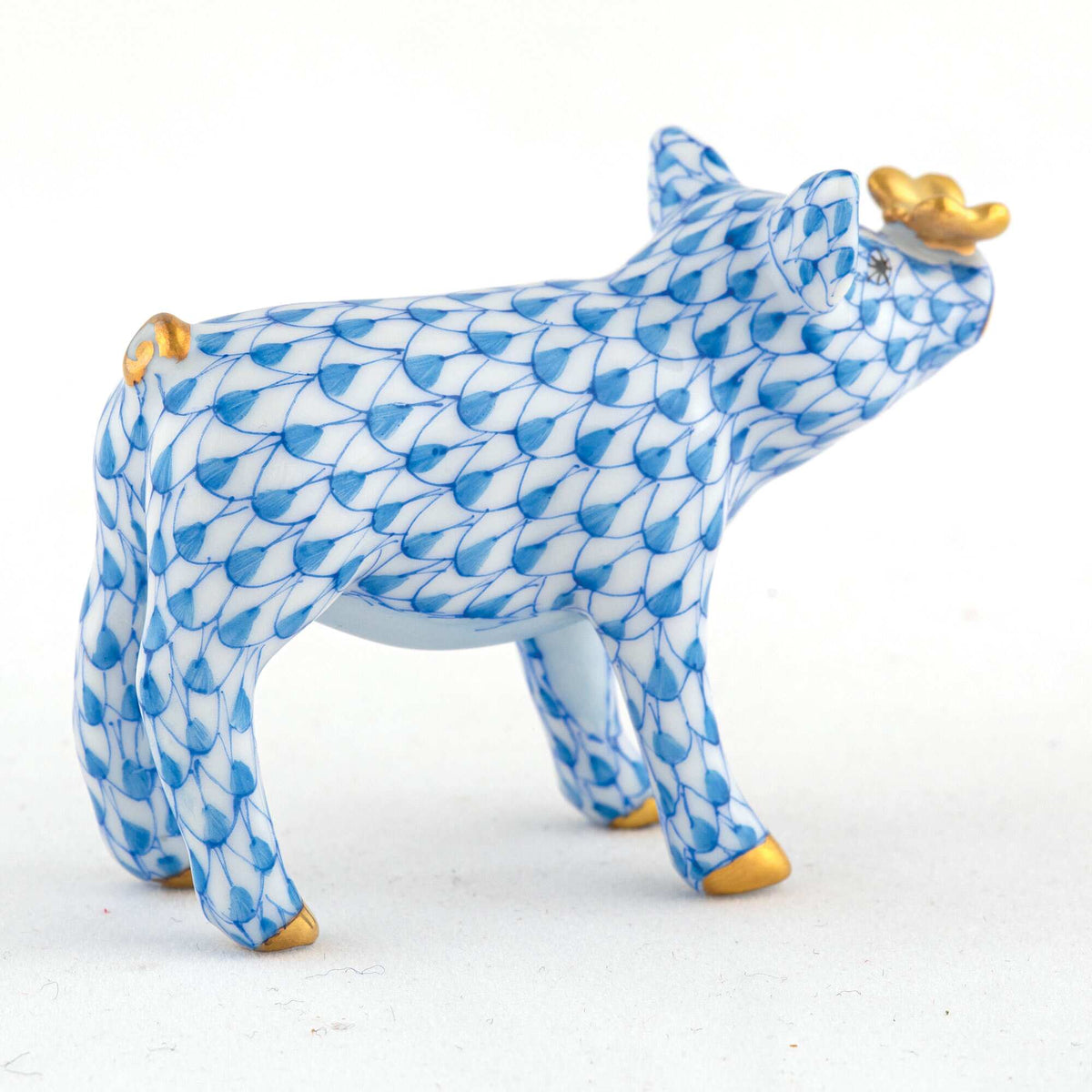 Herend Pig with Butterfly Figurine – Blue, alternate view