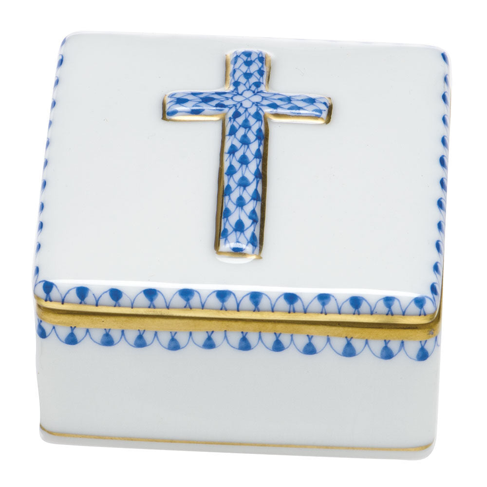Herend Prayer Box porcelain figurine painted in the Blue fishnet pattern