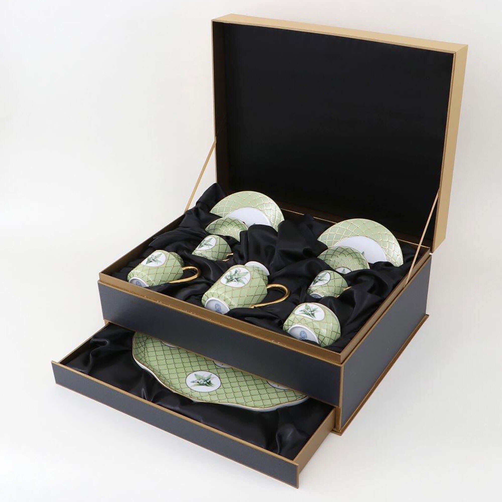 Herend Queen Elizabeth Tea Set — additional view