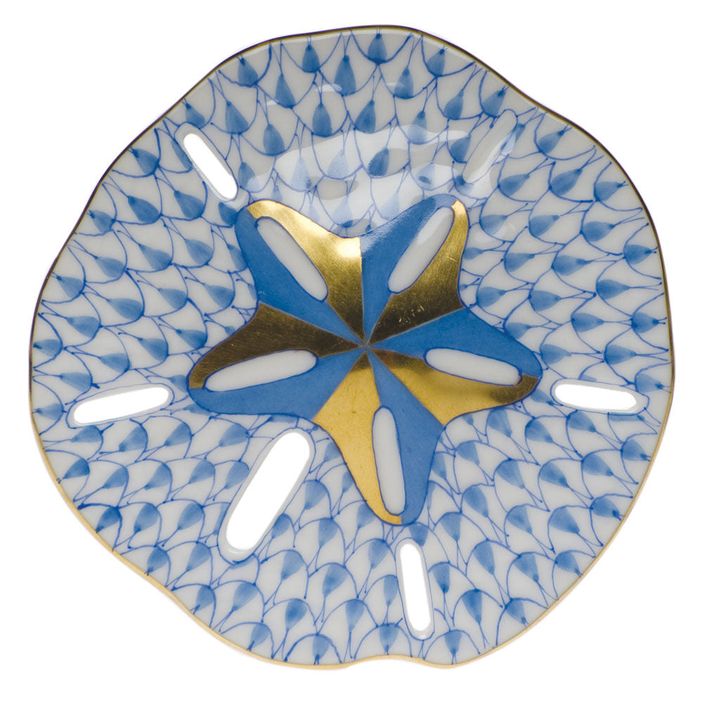 Herend Sand Dollar Figurine porcelain figurine painted in the Blue fishnet pattern