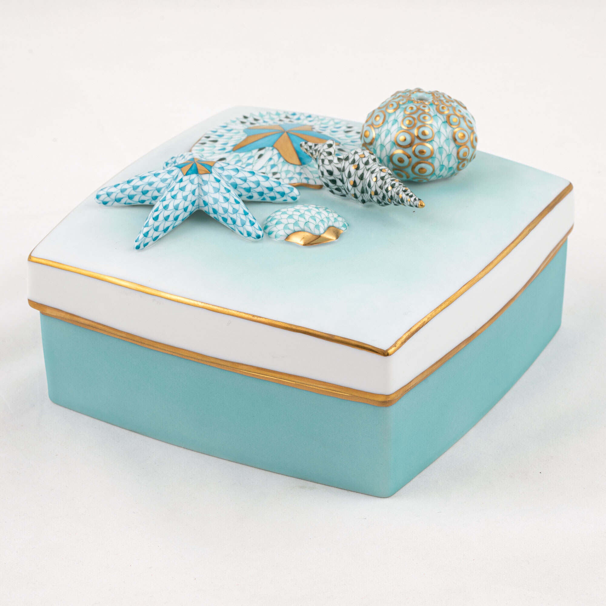 Herend Shell Box Figurine — additional view