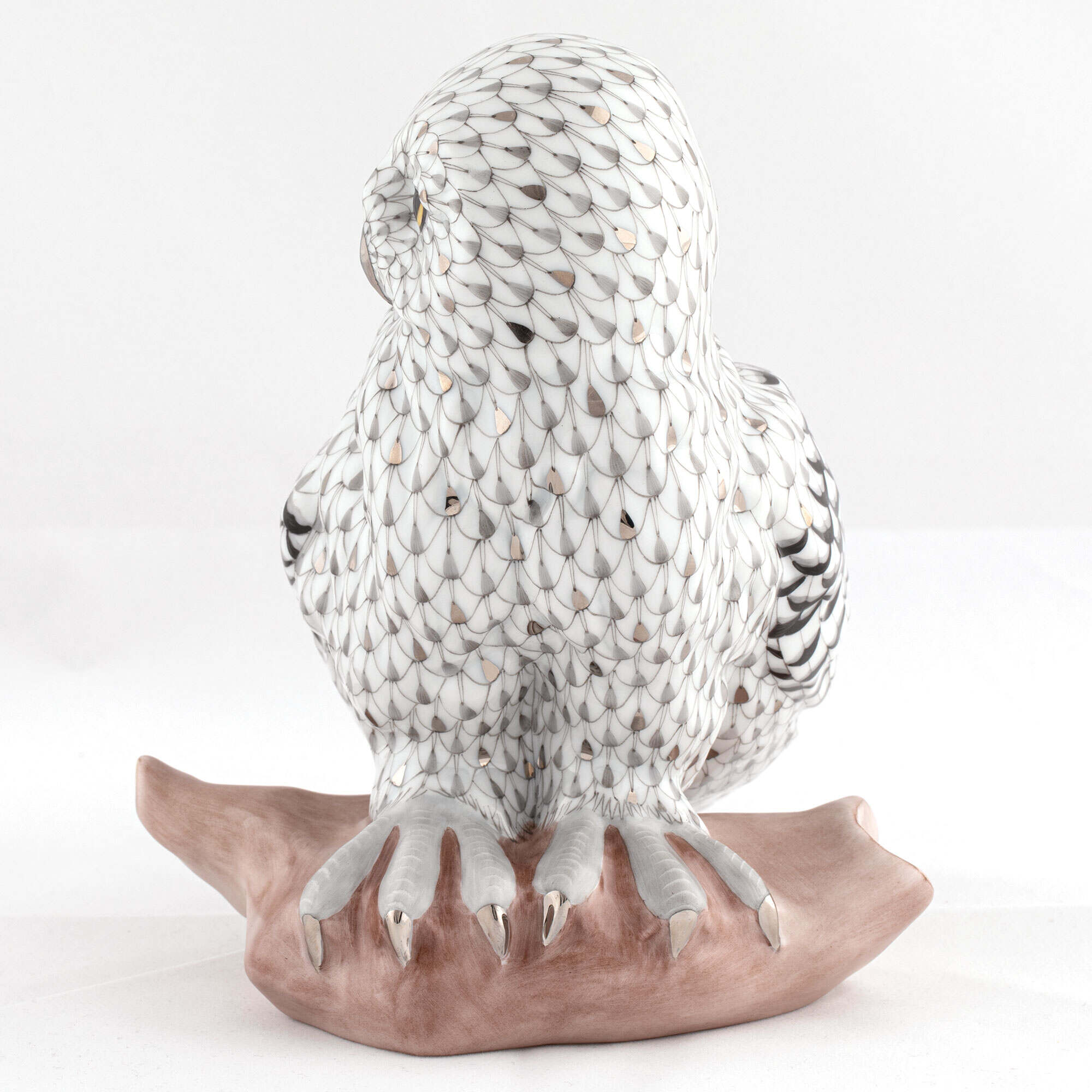 Herend Sitting Snowy Owl Figurine — additional view
