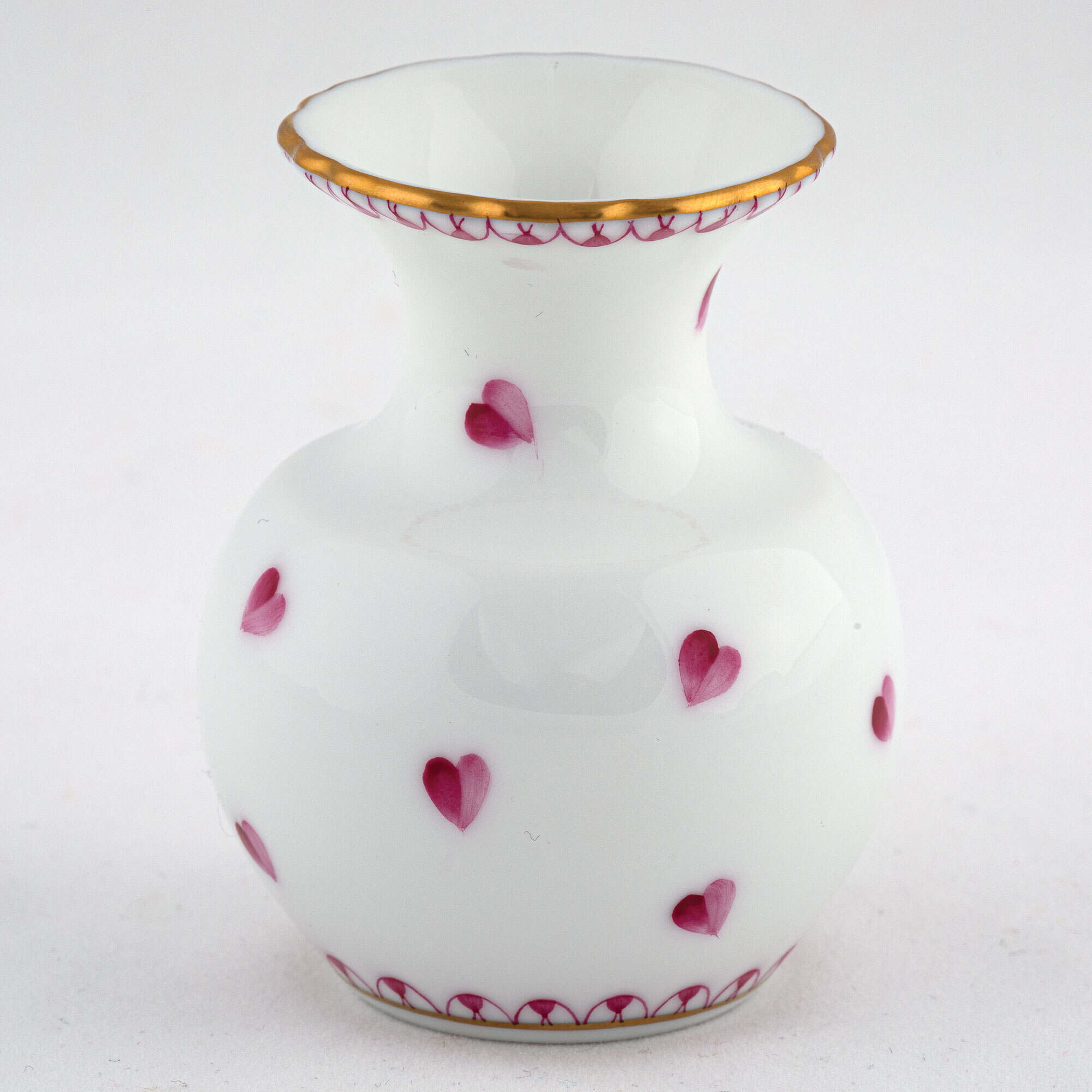 Herend Small Heart Vase — additional view
