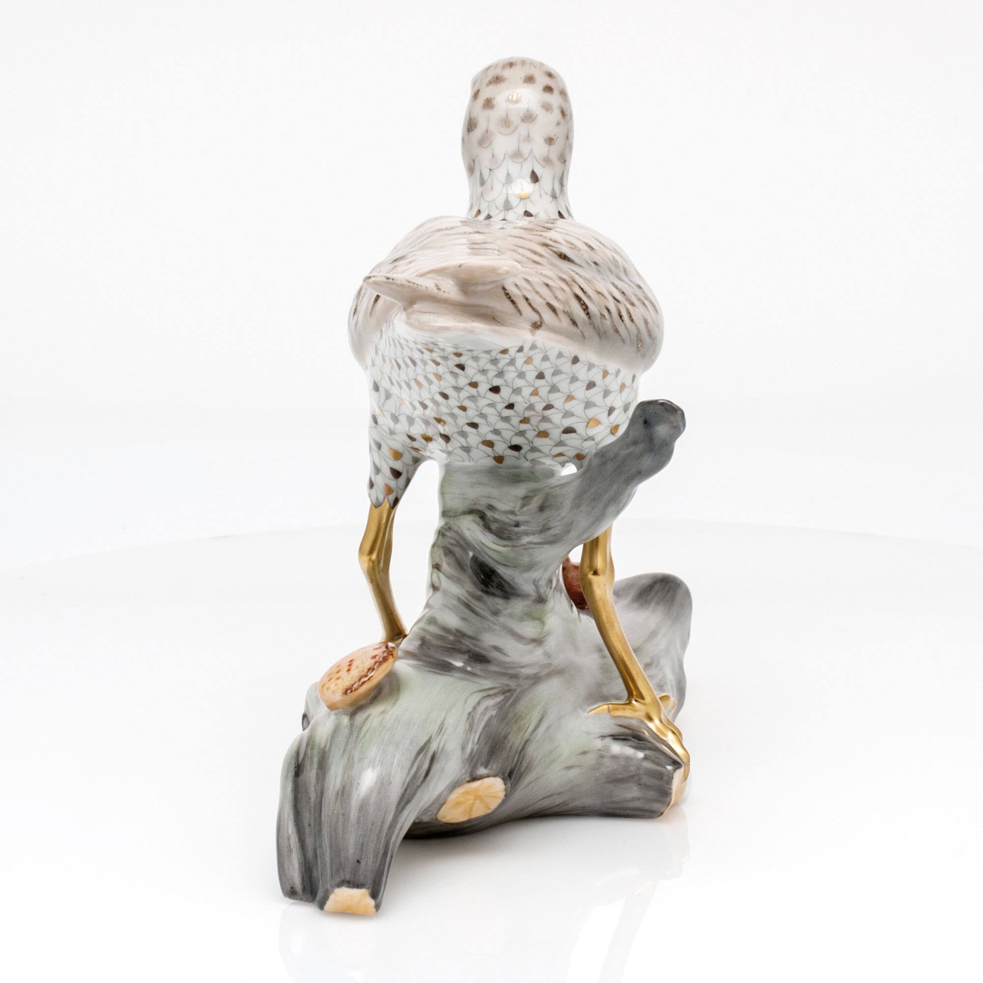 Herend Spotted Sandpiper on Driftwood Figurine — additional view