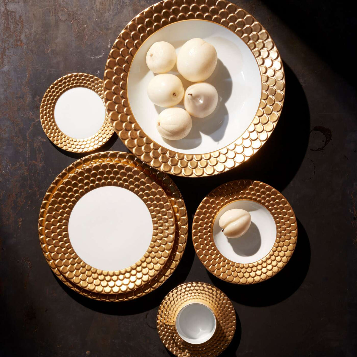 L'Objet Aegean Dinner Plate – Gold, alternate view