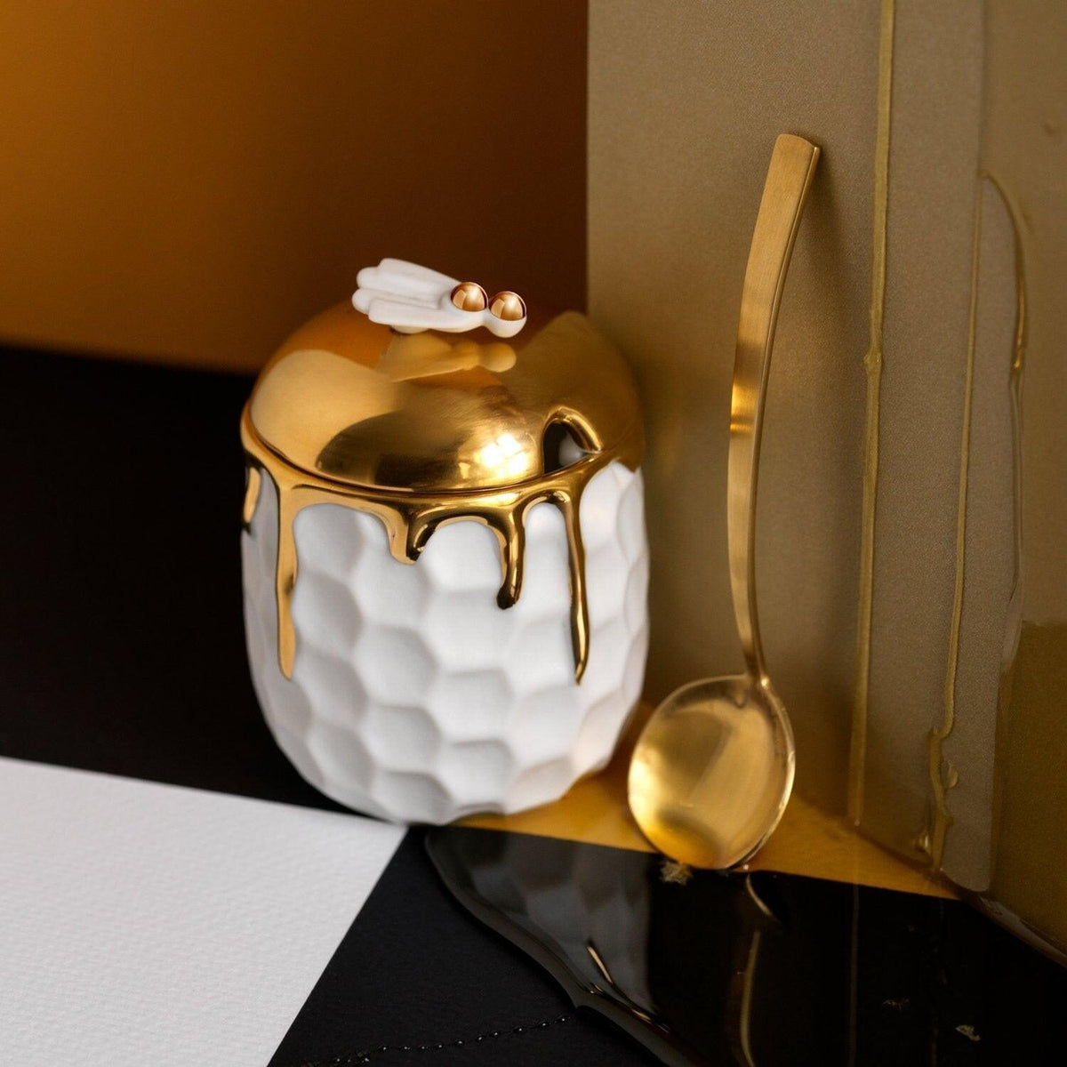 L'Objet Beehive Honeypot, alternate view