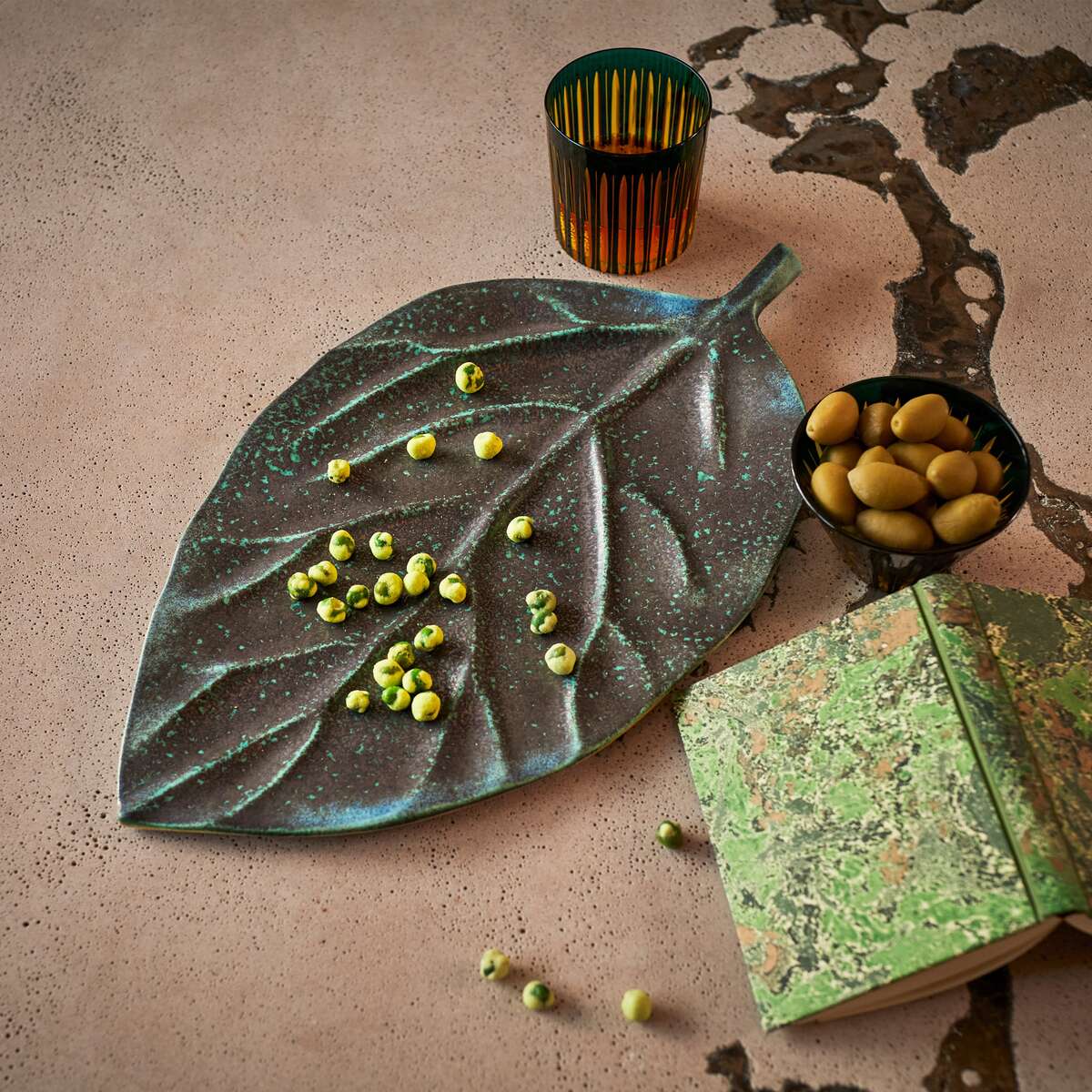 L'Objet Cenote Leaf Platter - Large Charger & Service Plate, alternate view