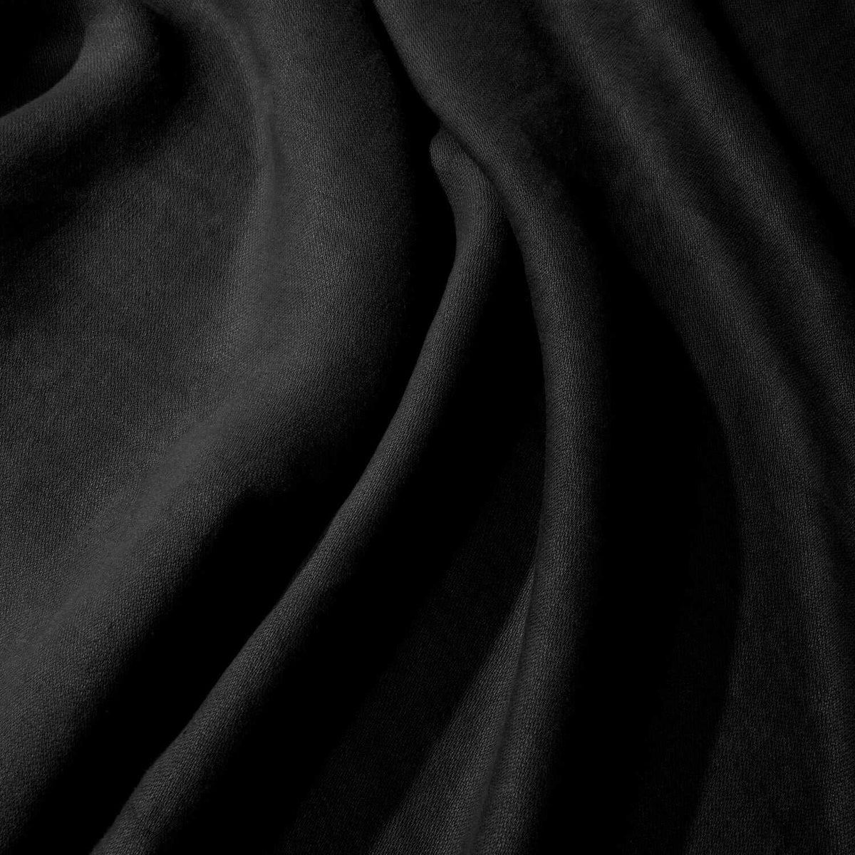 L'Objet Linen Sateen Tablecloth – Black, alternate view