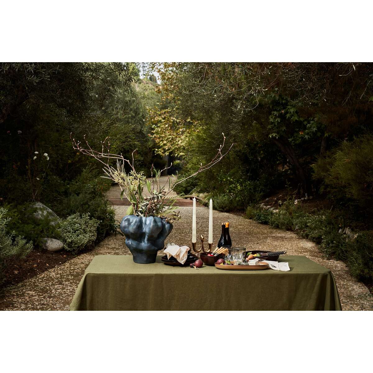 L'Objet Linen Sateen Tablecloth - Olive, alternate view
