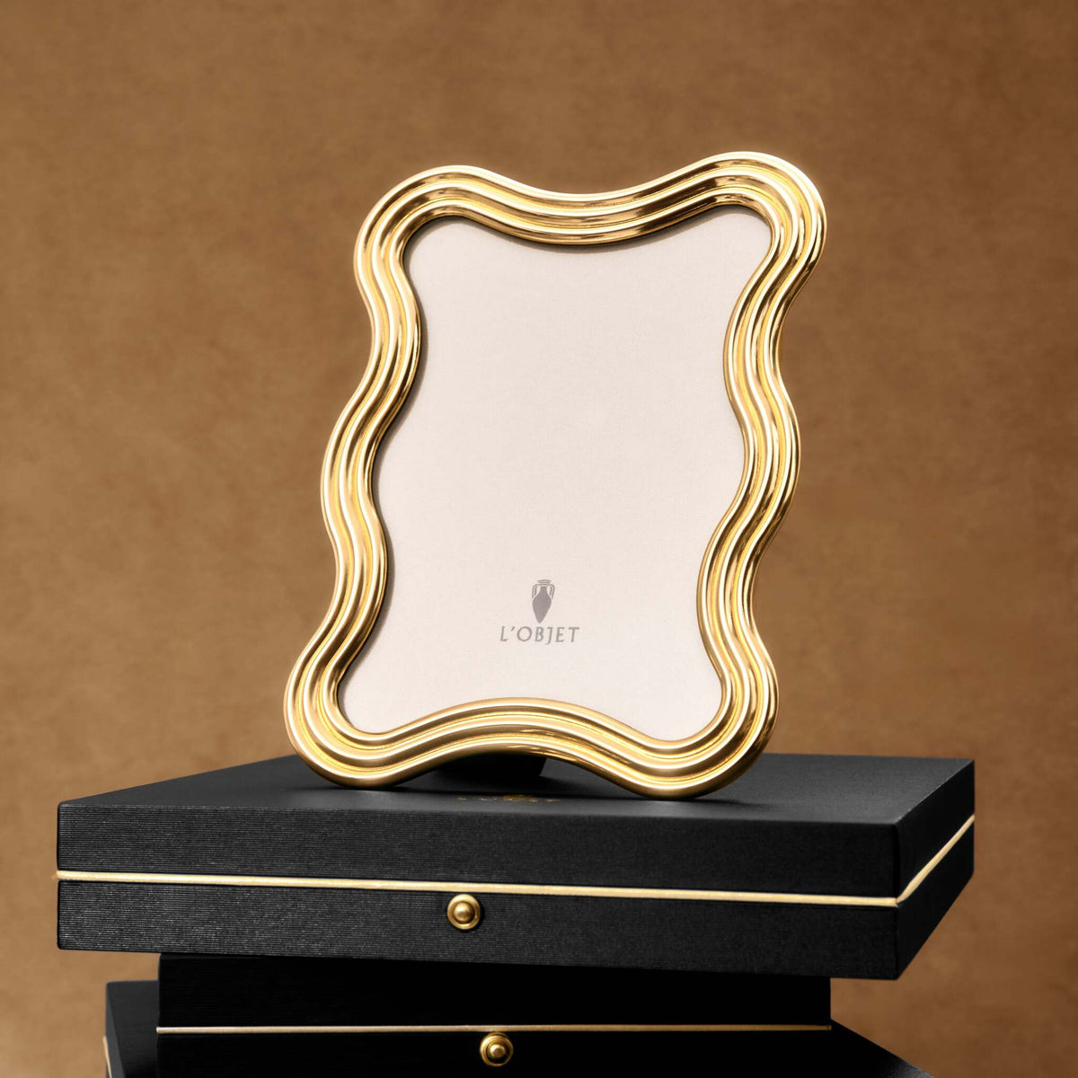 L'Objet Ripple Frame - Gold - 4x6, alternate view